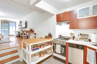 Rented by Level Group