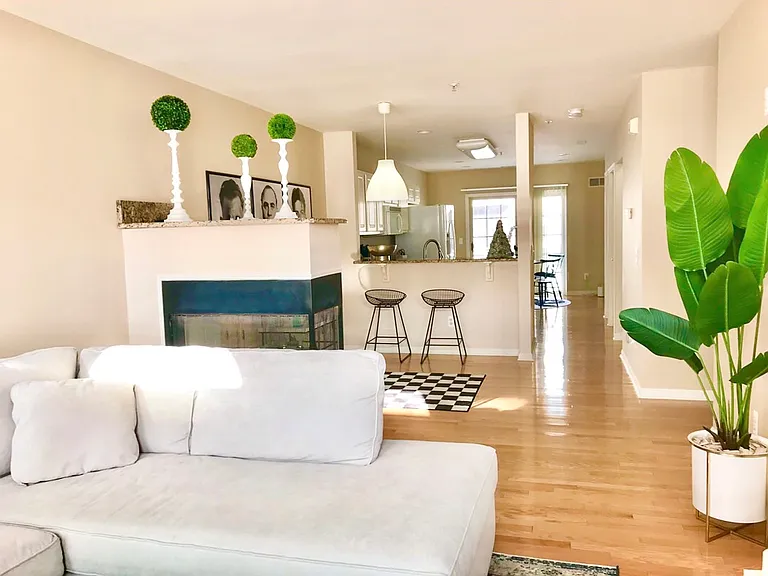 3257 Newbury Pl #20 — Photo 9