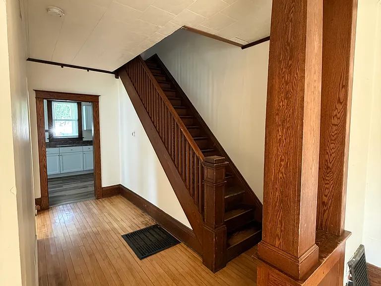 517 2nd Ave — Photo 5