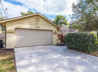 4539 S Lockwood Ridge Rd, Sarasota, FL 34231