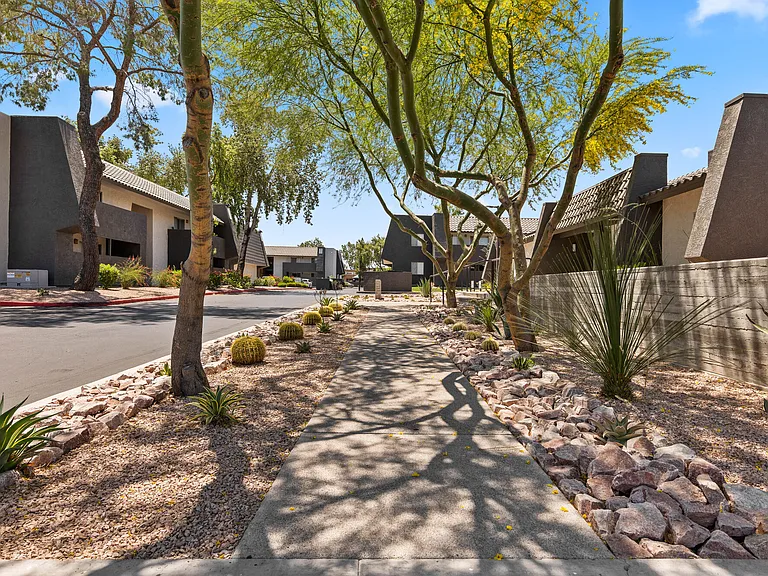Highland Park — Photo 18