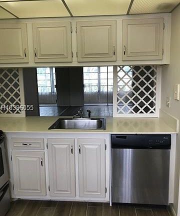 2nd image of 2601 Nassau Bnd APT F1