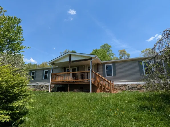 535 Scruggs Cir, Canton, NC 28716