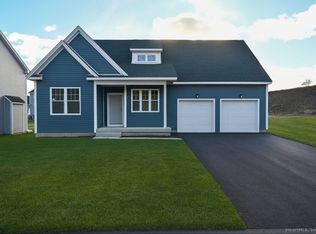 69 Cambridge Ct, Simsbury, CT 06070