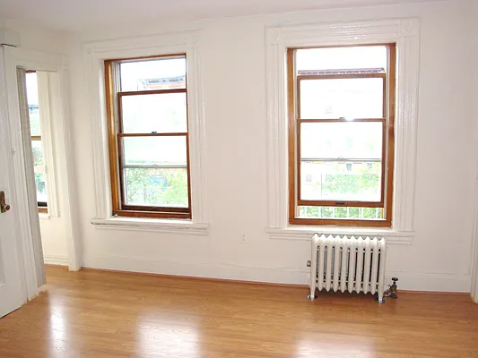 Rented by Carroll Gardens Realty | media 7