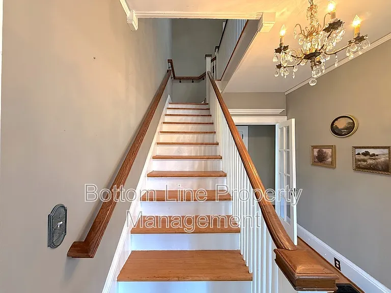 613 S York St — Photo 18