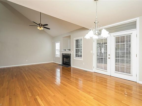 4th image of 1884 Denise Ln