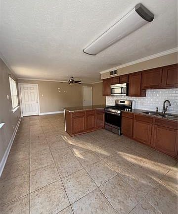 4th image of 4520 Herrmann St