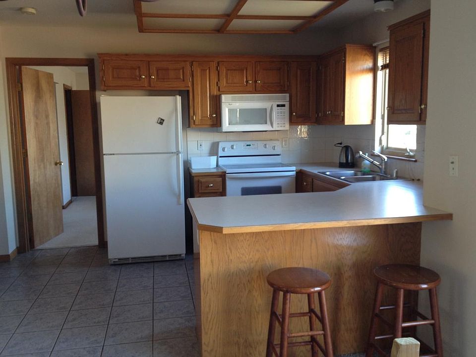 2nd image of 2706 Crestline Dr