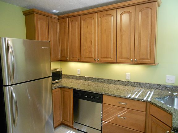 ...has loads of cabinets