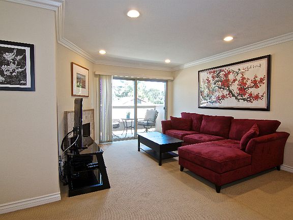 3rd image of 4466 Coldwater Canyon Ave APT 204