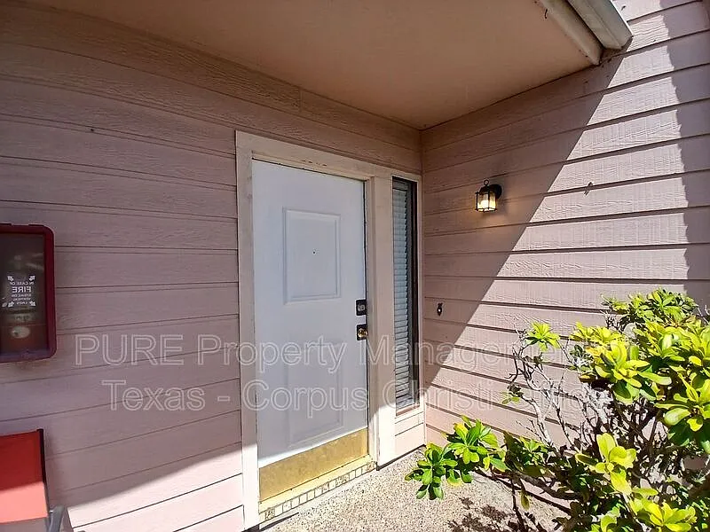 2 bed, 1.5 bath, 1000 sqft, $1,175 — Photo 2