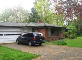 4488 Cedaroak Dr, West Linn, OR 97068