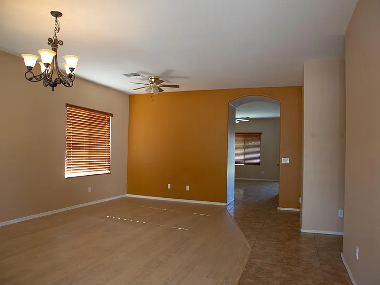 7016 W Branham Ln — Photo 6