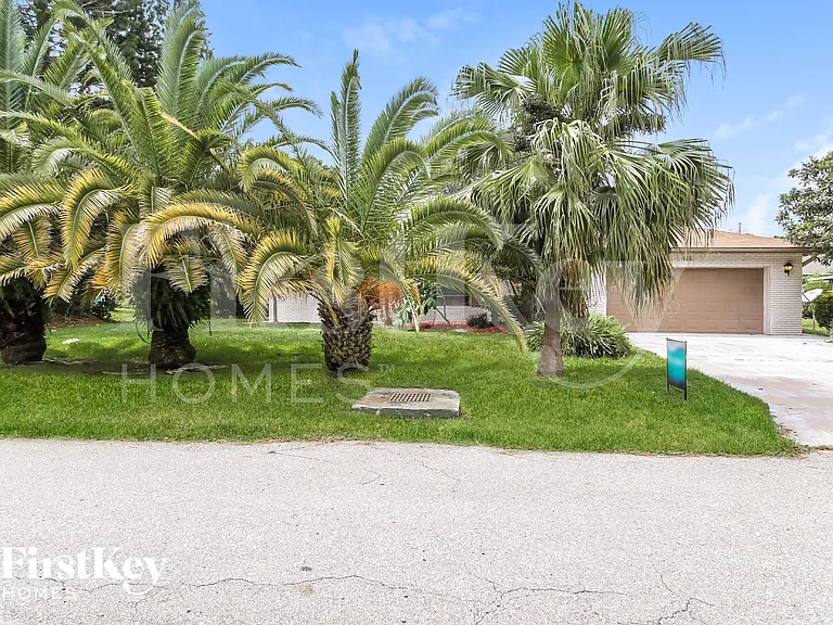 116 Palmetto Dr — Photo 1