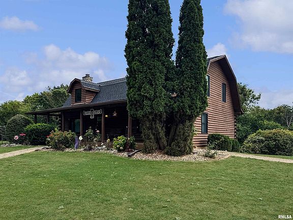 3rd image of 322 Schulzki Ln