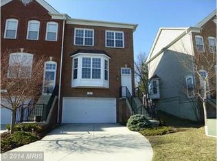 1 White Oak Vista Ct, Silver Spring, MD 20904