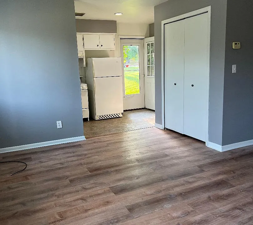 2147 E Grand Blanc Rd #3