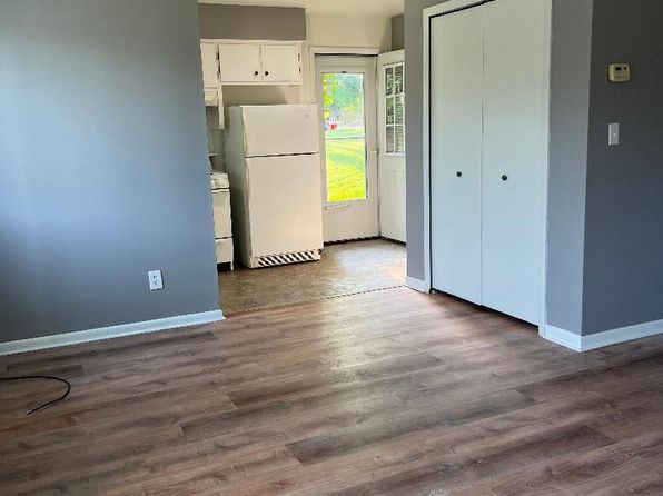 2147 E Grand Blanc Rd APT 3, Grand Blanc, MI 48439 – 2-bedroom rental in Grand Blanc