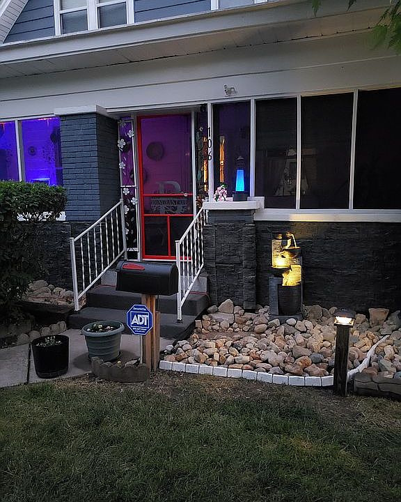 1st image of 106 N Grant Ave