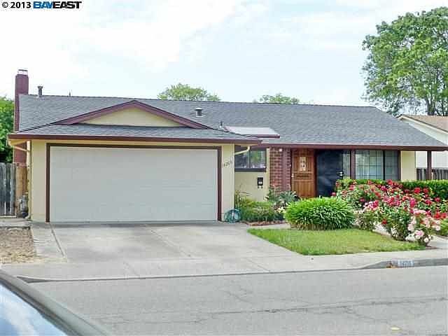1st image of 34205 Whitehead Ln