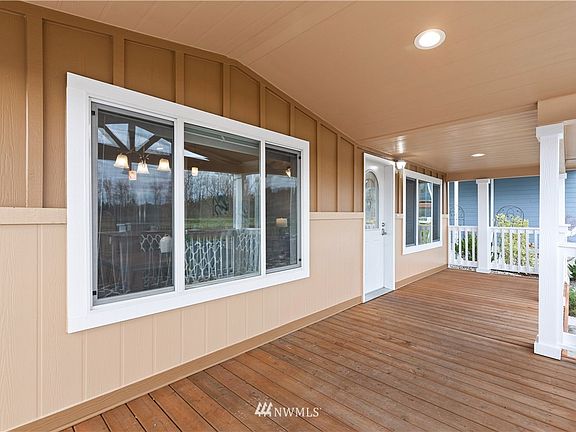 2nd image of 3611 I St NE #421