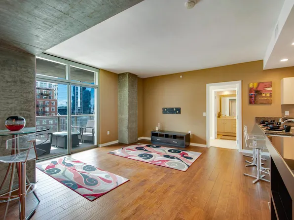 800 The Mark Ln, San Diego, CA