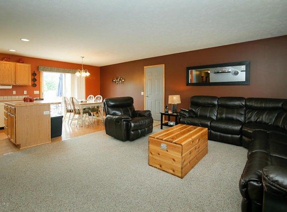 5th image of 4943 Thornbird Dr