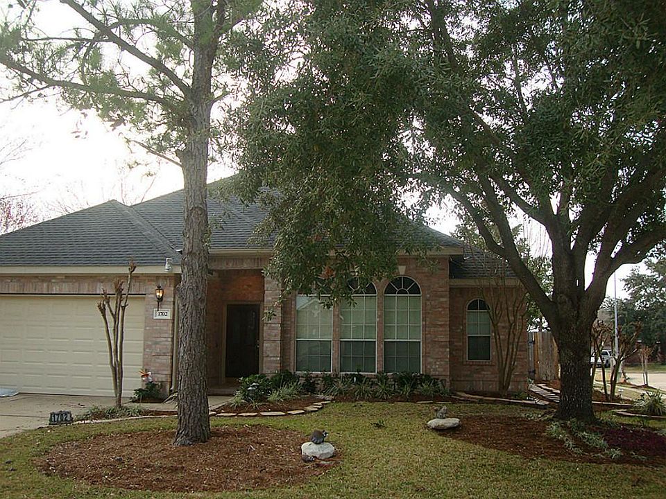 1st image of 1702 Charlton Oaks Ct