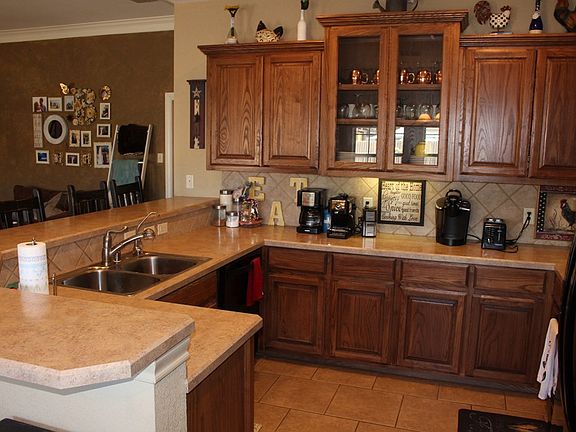 4th image of 5612 San Saba Ave