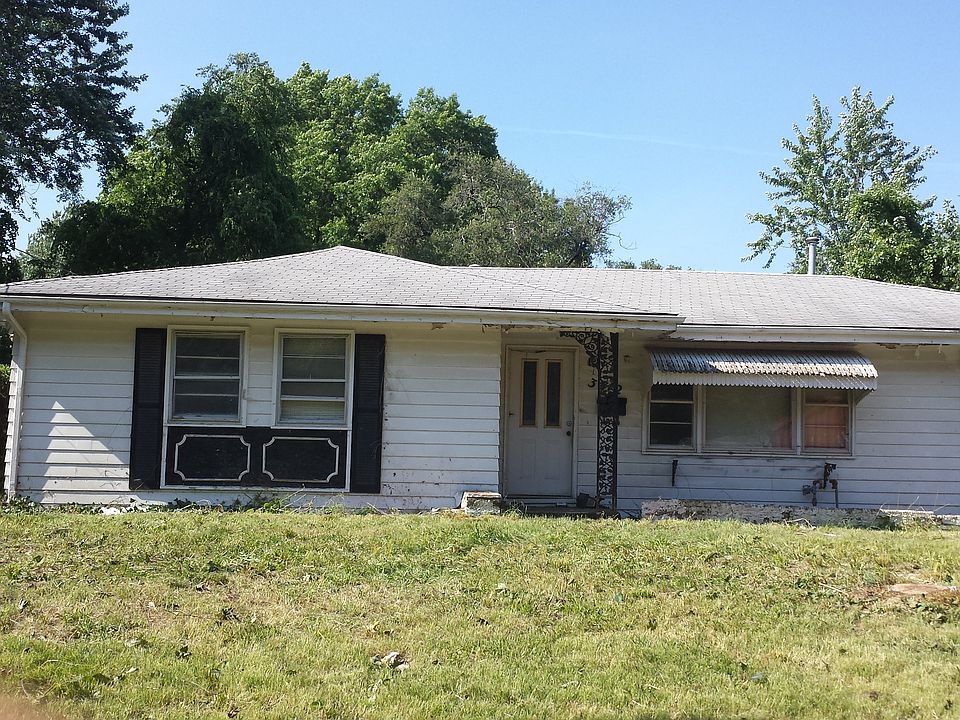1st image of 3512 Longwood Ave