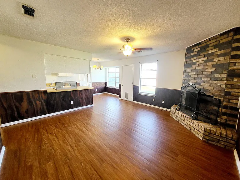 4016 Eastridge Dr — Photo 7