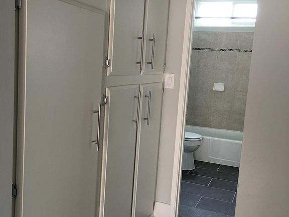 5th image of 3735 32nd St APT 2
