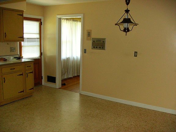 Eat in Kitchen with lots of room and potential
