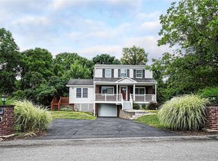 1 Summit Dr, Mc Kees Rocks, PA 15136