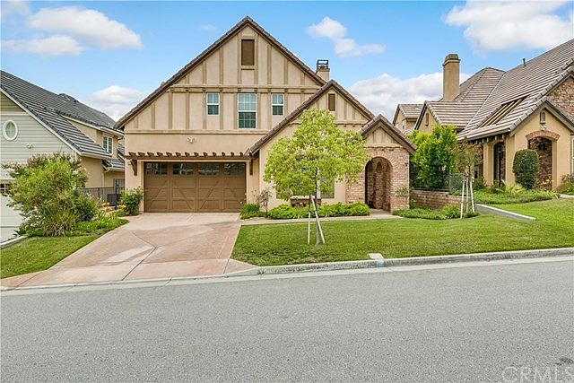 1st image of 825 Cambridge Ct