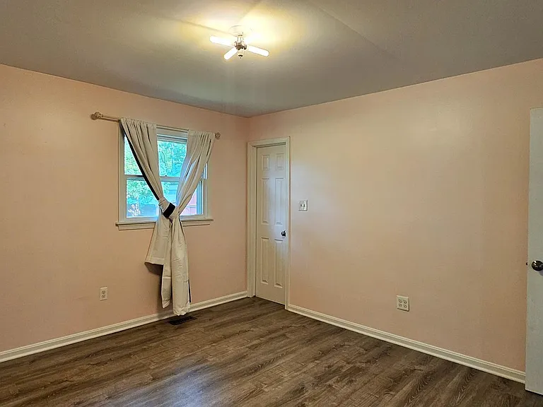 10109 Lees Mill Rd — Photo 13
