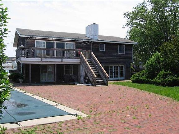 5th image of 1812 Pinewood Dr