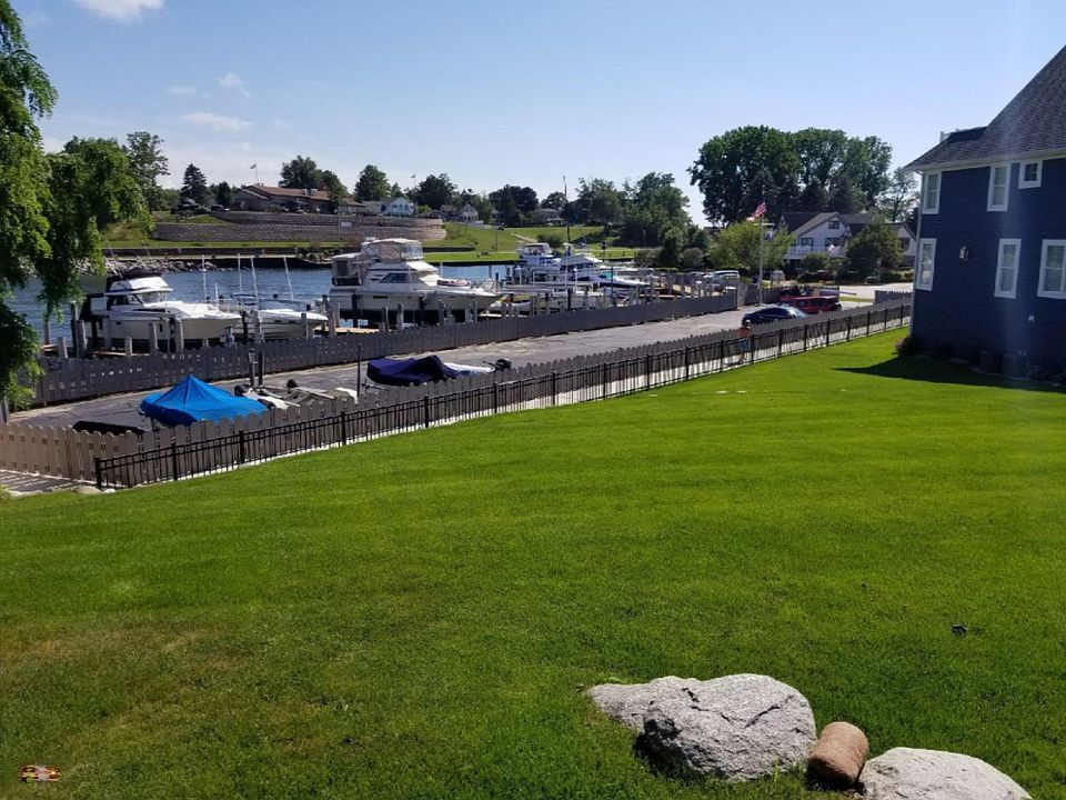 2nd image of 44 N Shore Dr