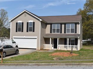 1098 Village Crk, Jonesboro, GA 30238