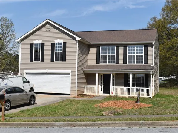 1098 Village Crk, Jonesboro, GA 30238