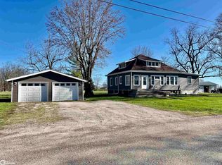 305 E Hickory St, Blakesburg, IA 52536