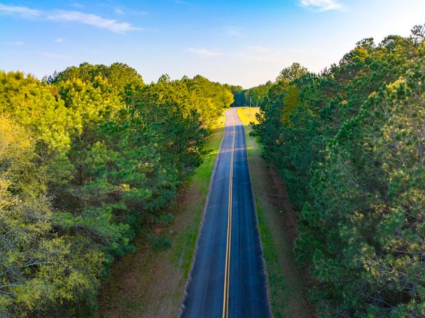 2483 Hoke Dickerson Rd, Elberton, GA 30635
