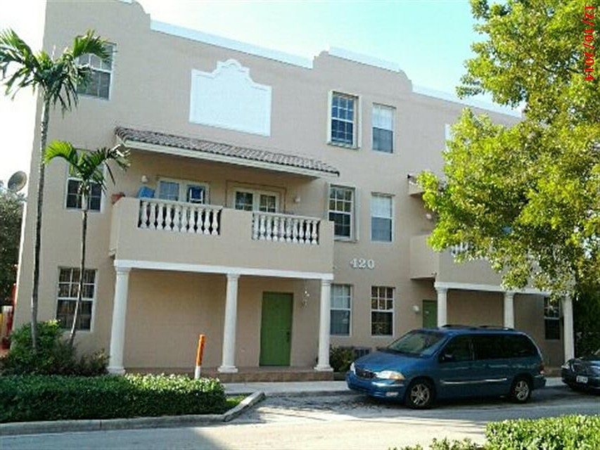 1st image of 420 E 1st Ave #B201