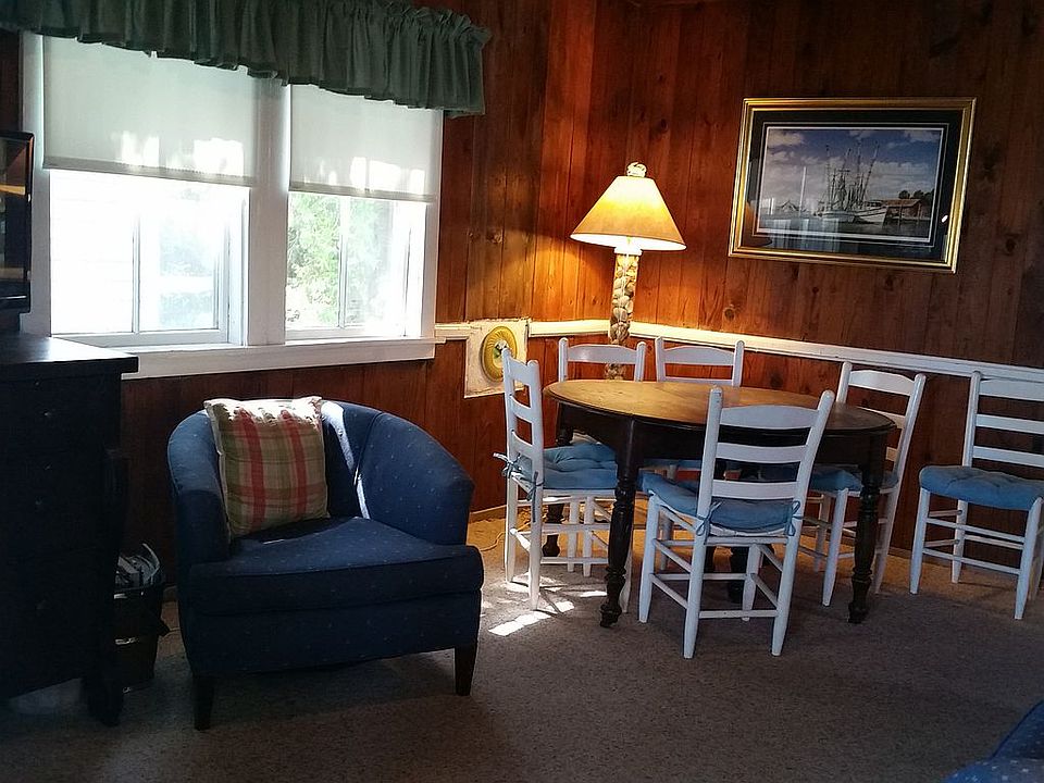 1st image of 304 W Ashley Ave