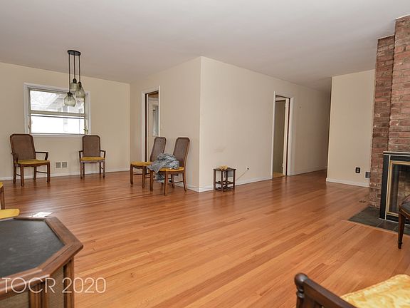 4th image of 630 Ackerman Ave