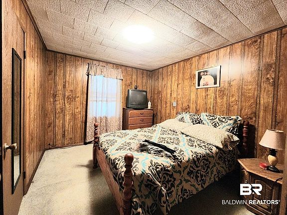 3rd image of 4150 Nymph Rd