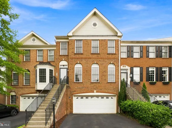 814 Maple Flats Ter, Purcellville, VA 20132