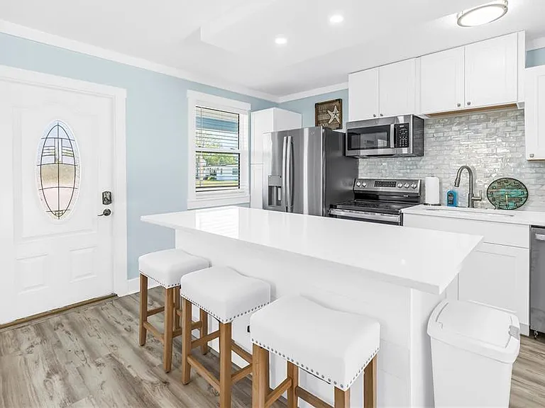 6892 Gulf Winds Dr #2 — Photo 6