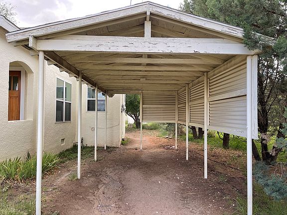 5th image of 703 N Gonales St